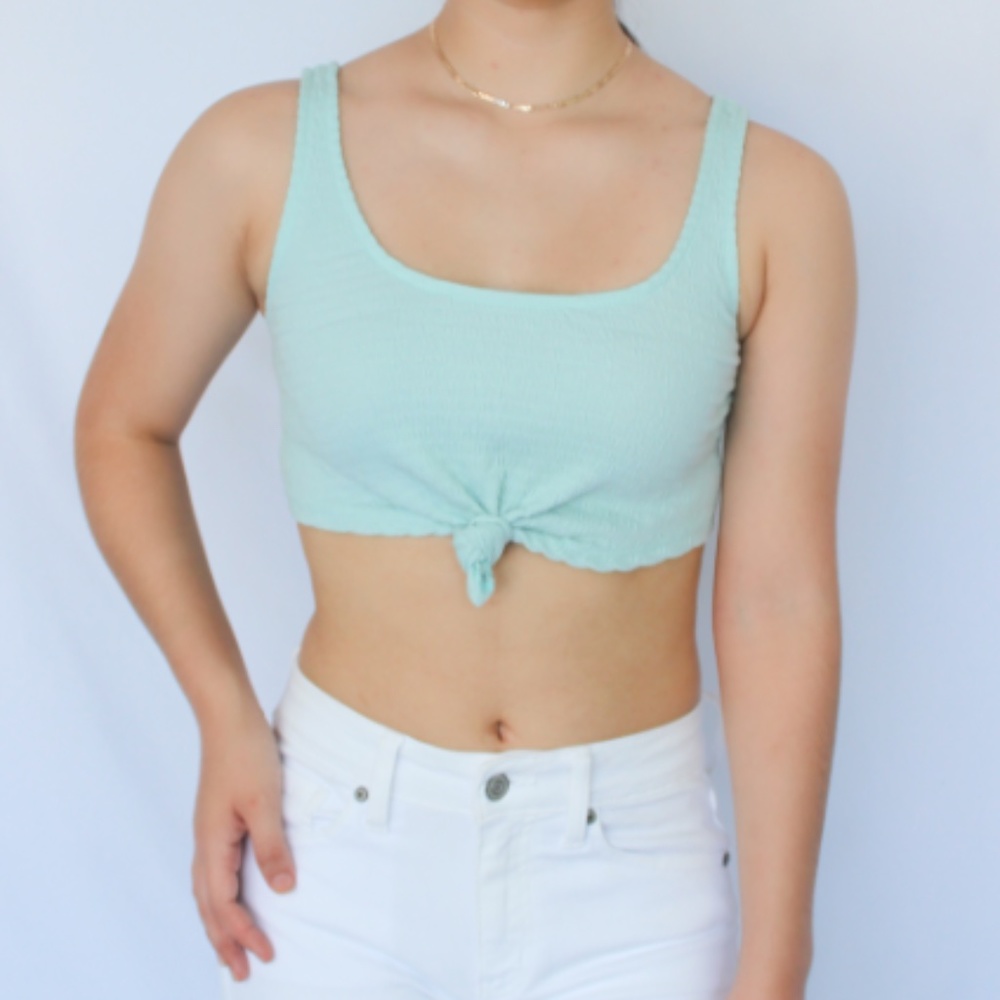 Front knot smocked crop top